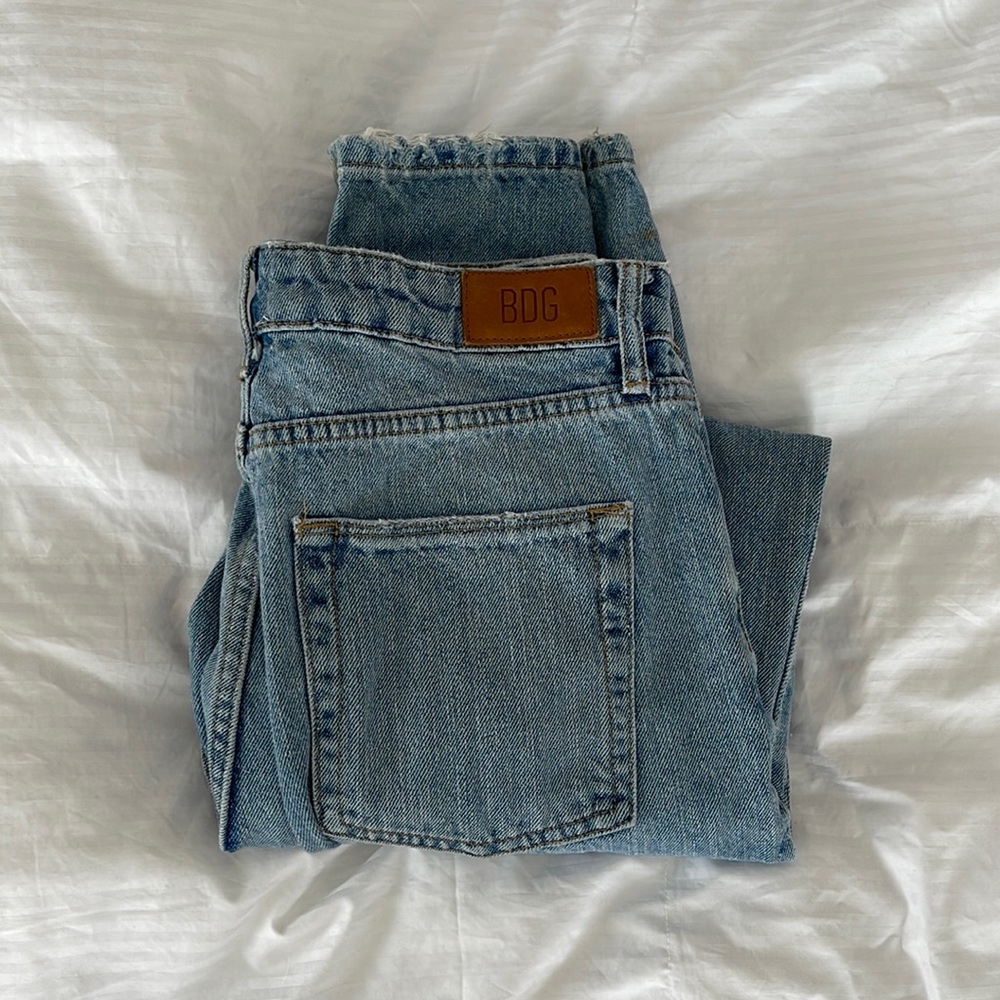 Urban Outfitters mom jeans